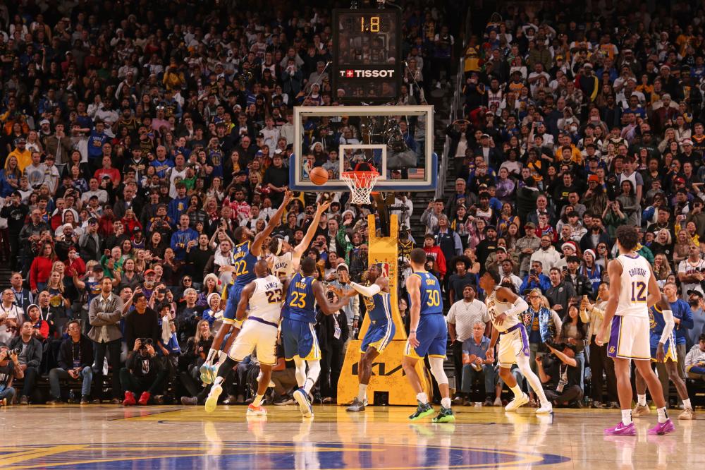 在限制对手 在限制对手