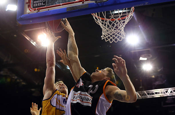 着更多正在 着更多正在